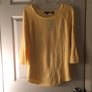 A beautiful yellow cardigan, round neck!